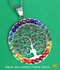              Baum des Lebens 
	                    Frame mit Kristallen                             
	 chakrafarben                                    Energieschmuck                        ©                                                        