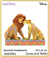    Disney Figuren 
  Lion King König der Löwen    6005961 Kannst du die Liebe in dieser entzckenden Figur von Simba und Nala aus dem klassischen Disney-Film Der Knig der Lwen spren?
                                      erhältlich im Kristallzentrum                             
  