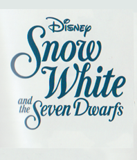    Disney Figuren 4060098                  Hanging Ornament                
  Schneewittchen und die 7 Zwerge                             Disney Tradition By Jim Shore                                 erhältlich im Kristallzentrum                                                                                  
