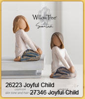 Joyful Child  26223  Figuren  Willow Tree  Figuren                    
	              Demdaco collection                                                                        .-erhältlich-im-Kristallzentrum-.          -www.kristallzentrum.at                                                                          
