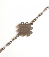   Armband » Endlosknoten«  für Glück und Wohlstand  
                  
 © einStein design               