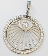      Das Kornkreissymbol Mondgöttin 
 steht für das Fließen der weiblich-   
 kreativen, schöpferischen und intuitiven 
 Energien               Schmuck   ©einStein design 
                                                             
 