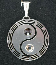  Yin-Yang Amulett Thai-chi Schmuck   ©einStein design Schmuck Amulett  Anhänger   Edelstahlschmuck Schmuck aus Edelstahl                                                                             